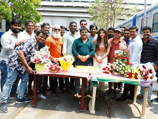 Trinadha Rao celebrates his birthday on the sets of Dhamaka